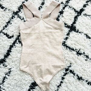 NWT Lelis Knit Top Size Small